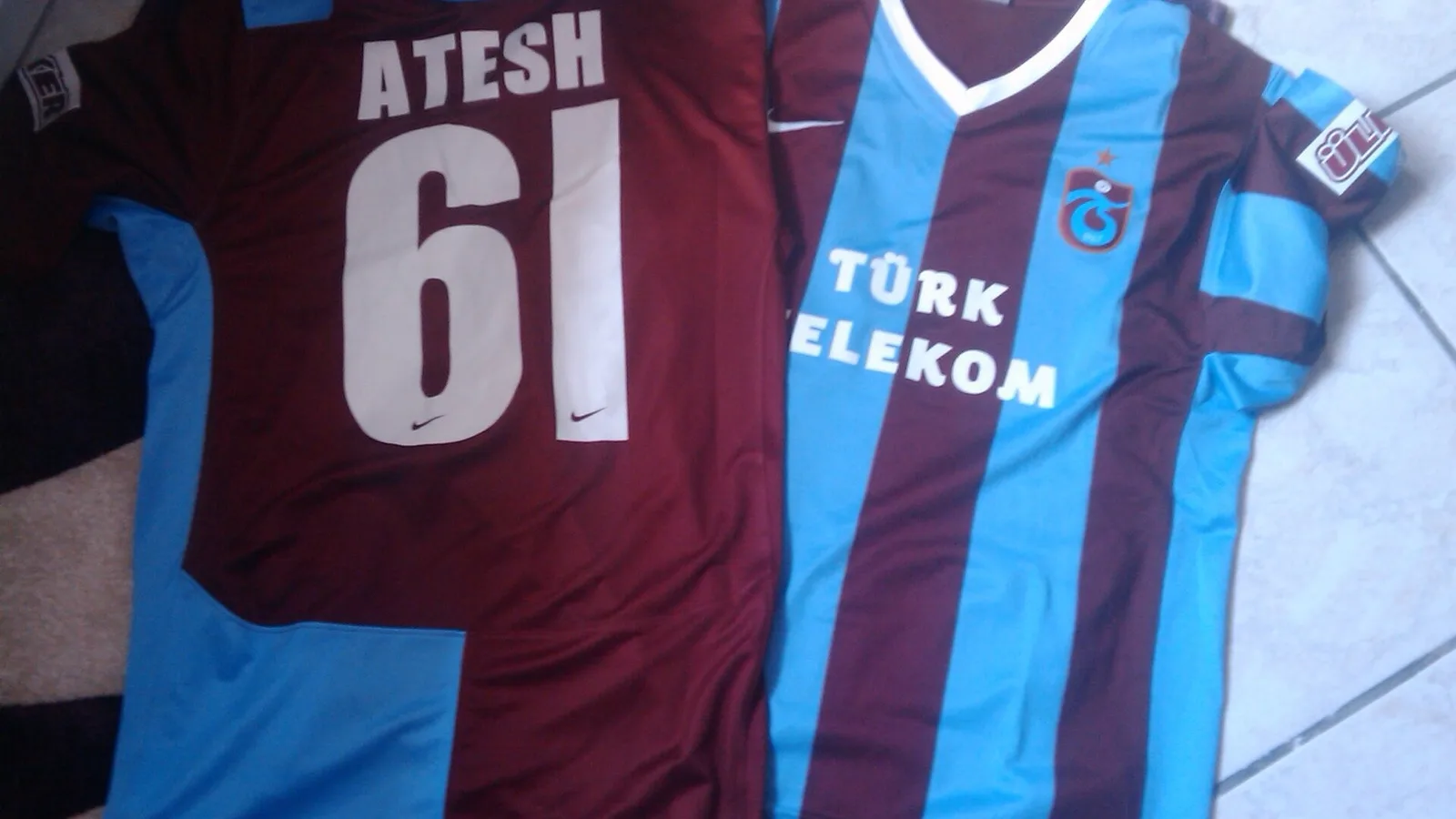 Trabzonspor liginin yeşil-mavi çizgili formaları yakından.
