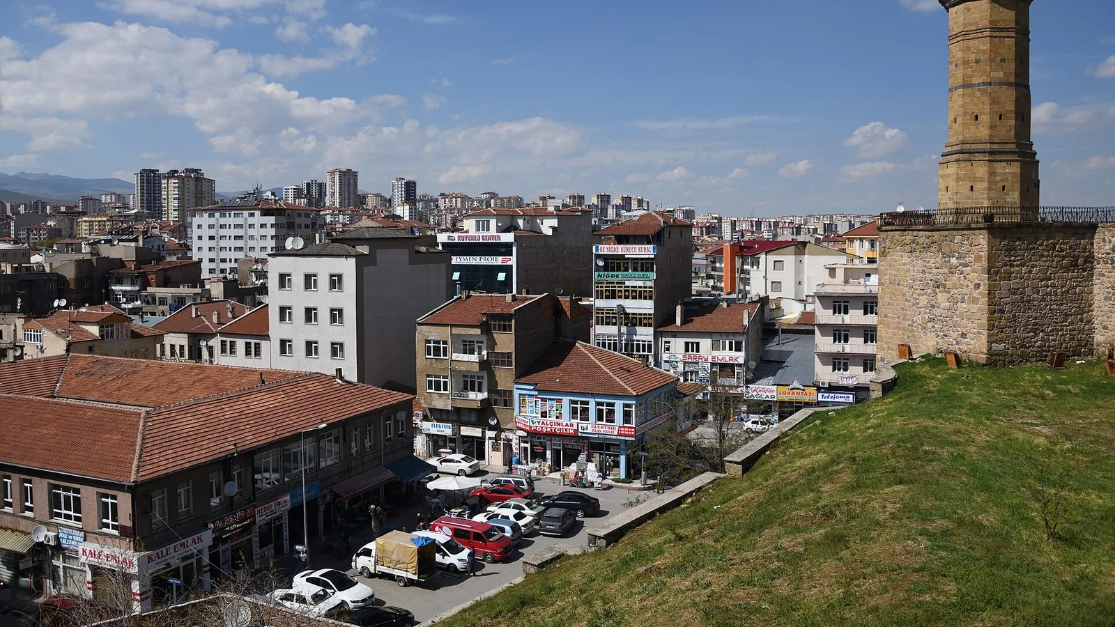 Niğde ve Konya'daki Enerji İletim Hatları İçin Acele Kamulaştırma Kararı