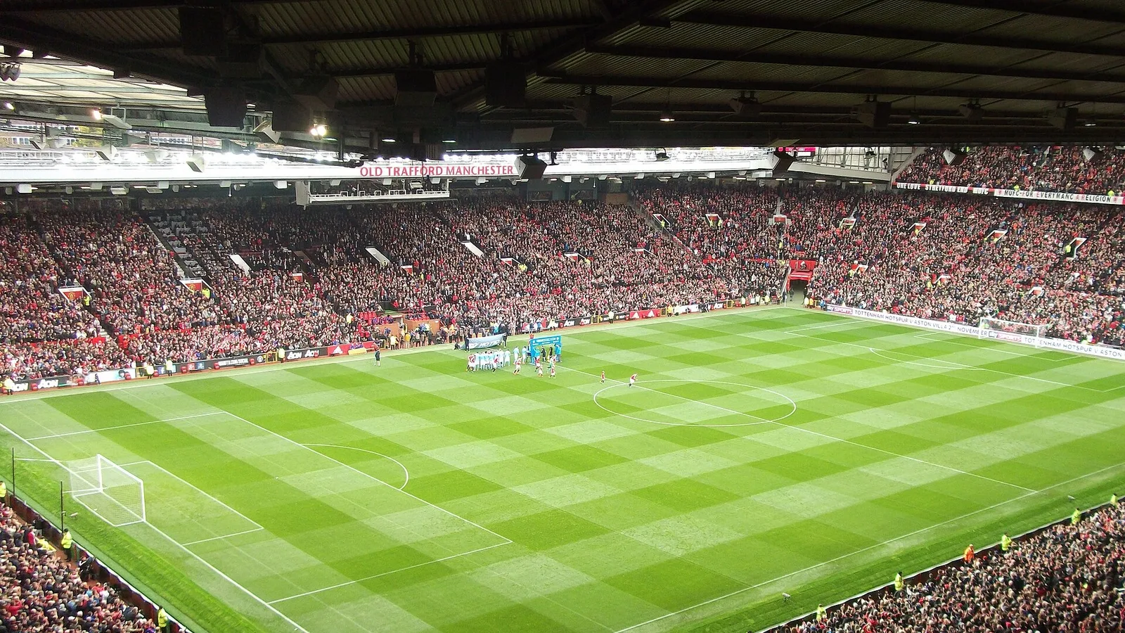 Manchester United, Everton Deplasmanında 2-2 Berabere Kaldı