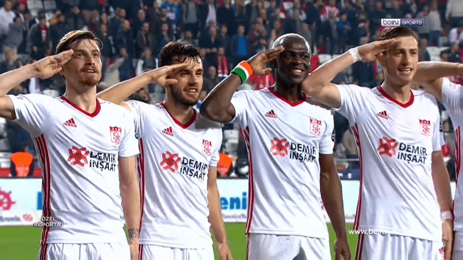 Sivasspor, Antalyaspor'u 3-0 Mağlup Etti