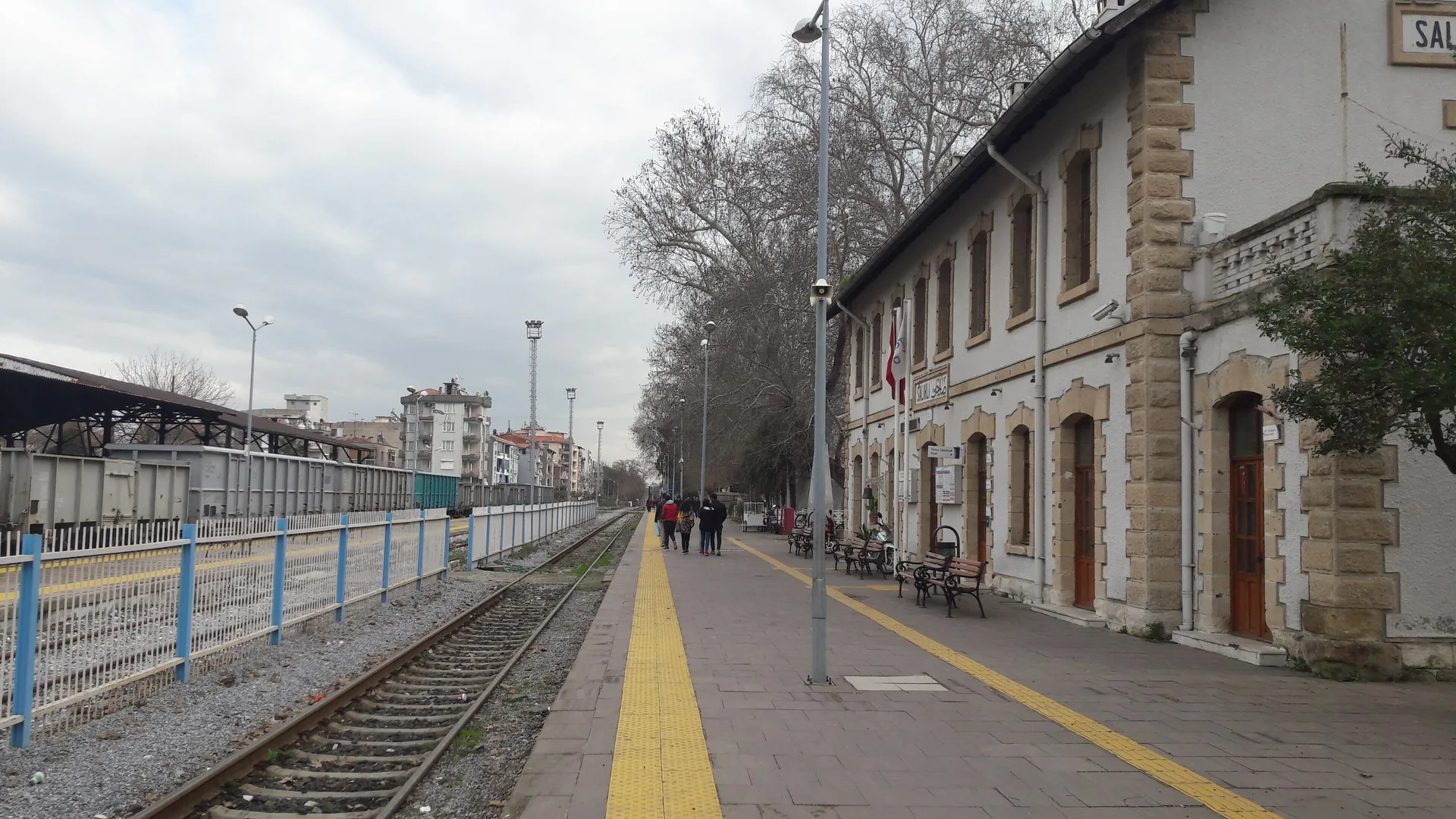 Salihli station.jpg — temsilî görsel