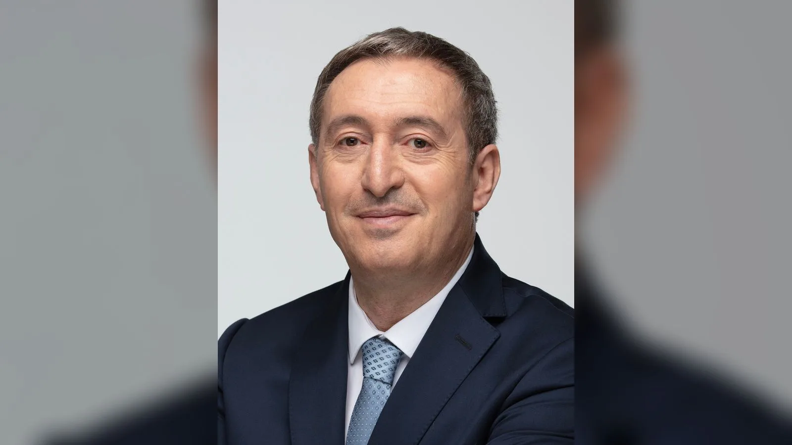 DEM Parti'de Bakırhan ve Hatimoğulları Yeniden Eş Genel Başkan Seçildi