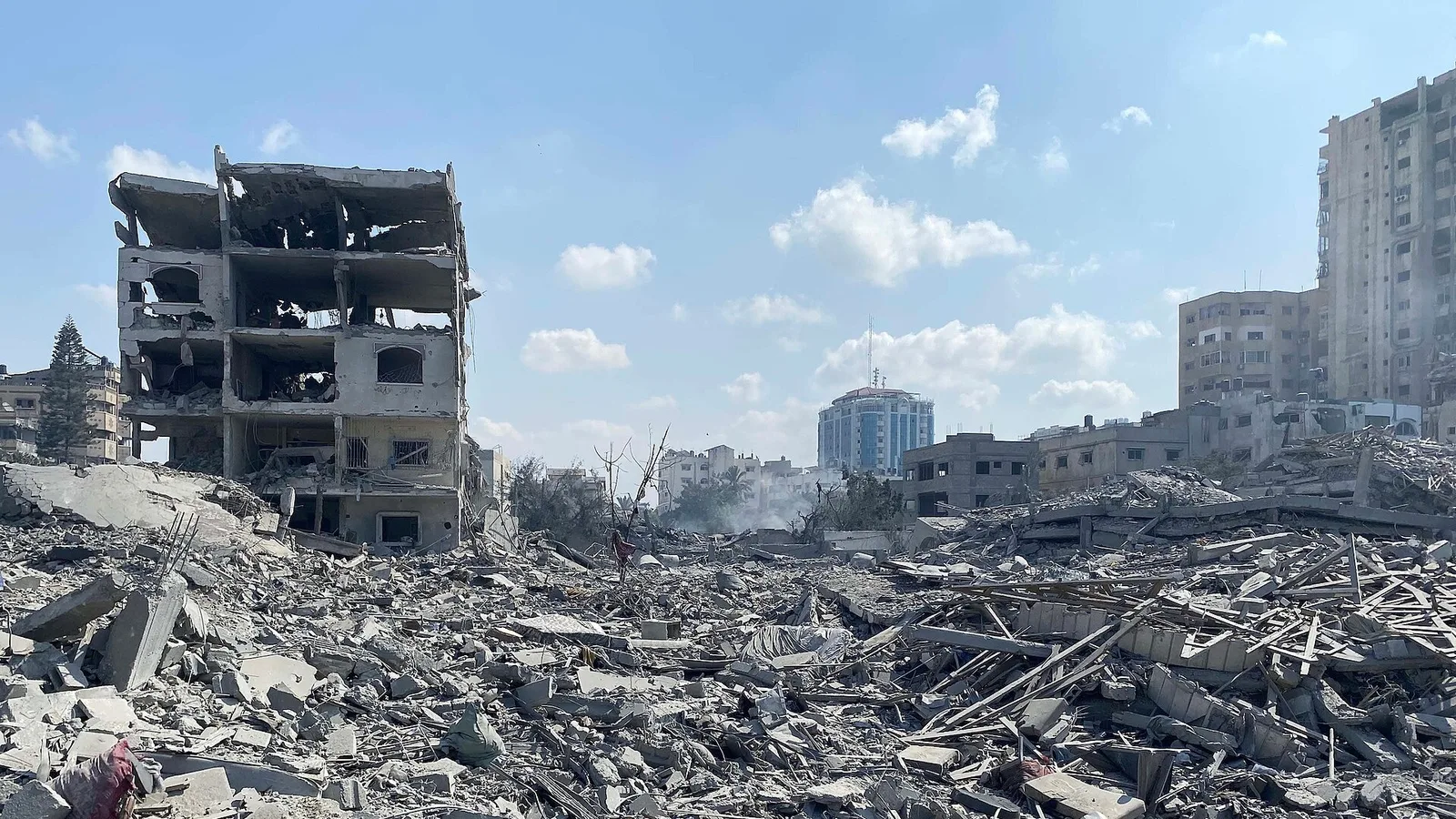 Gazze'de İsrail Saldırılarında Can Kaybı 73 Bin 462'ye Yükseldi