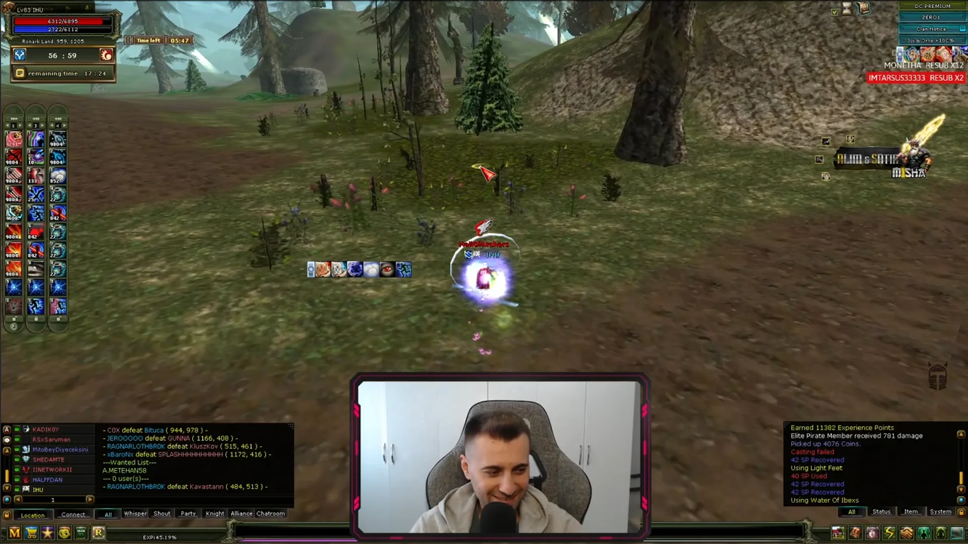 VolkanHappiness kamerada gülümserken; arka planda Knight Online'da Ronark Land.